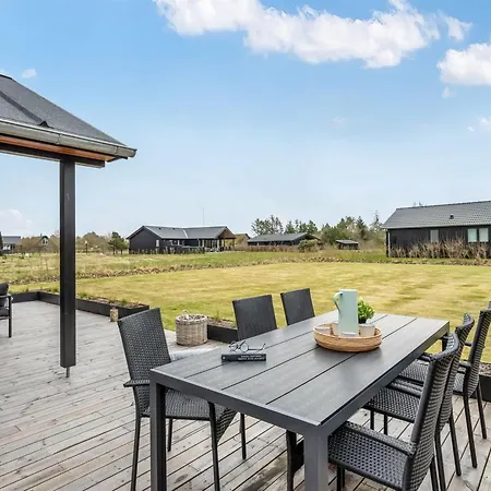 Emin - 2-8km From The Sea By Interhome 別荘