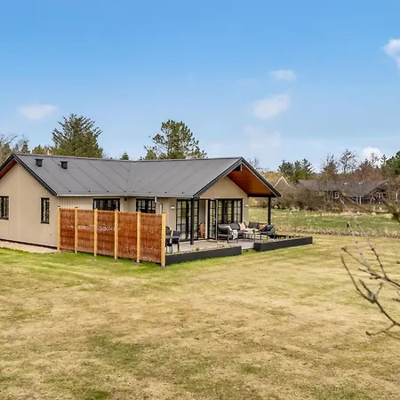 Emin - 2-8km From The Sea By Interhome 別荘